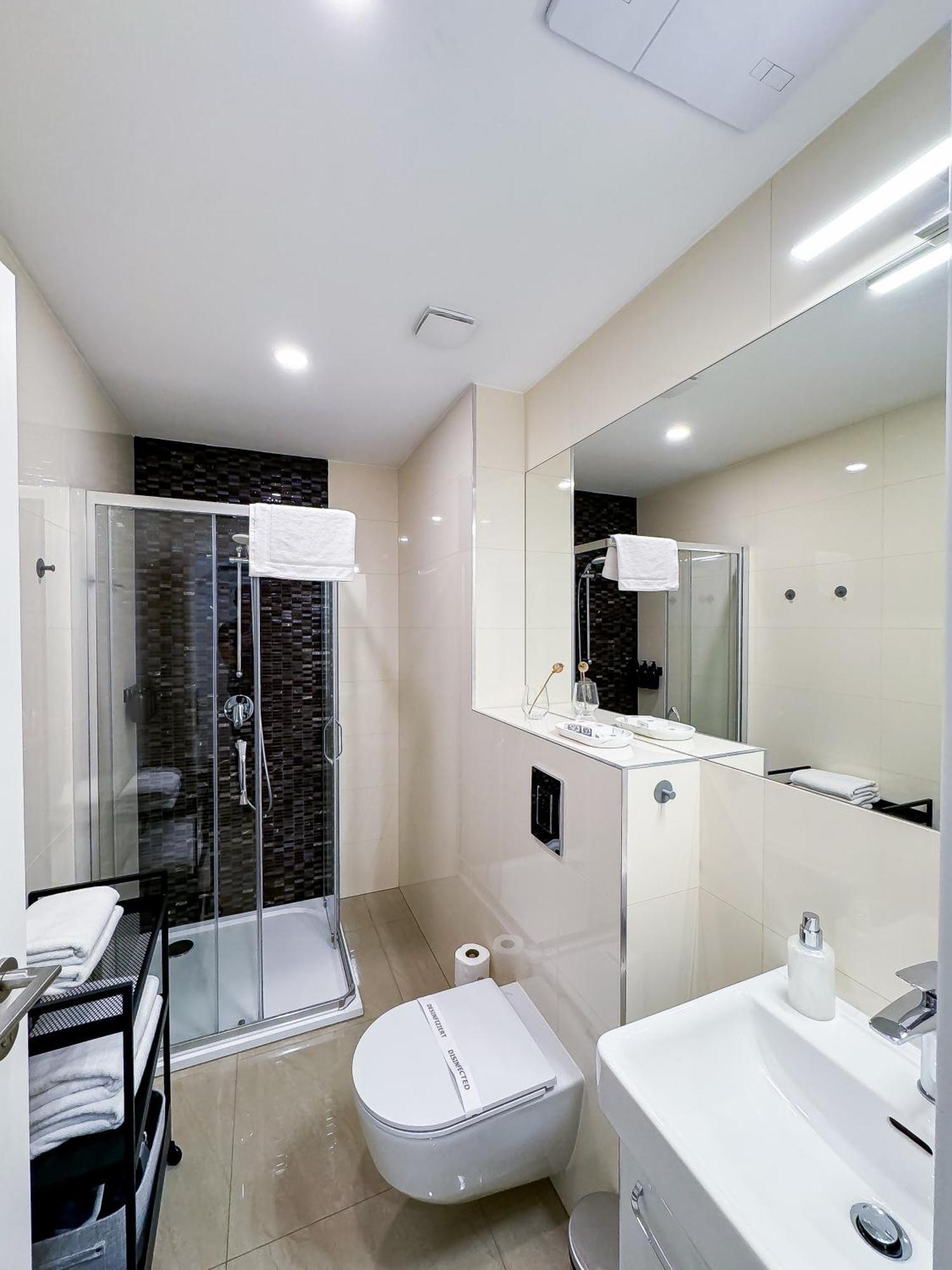 Turnkey I Wenceslas Square Apartments Prague Exterior photo